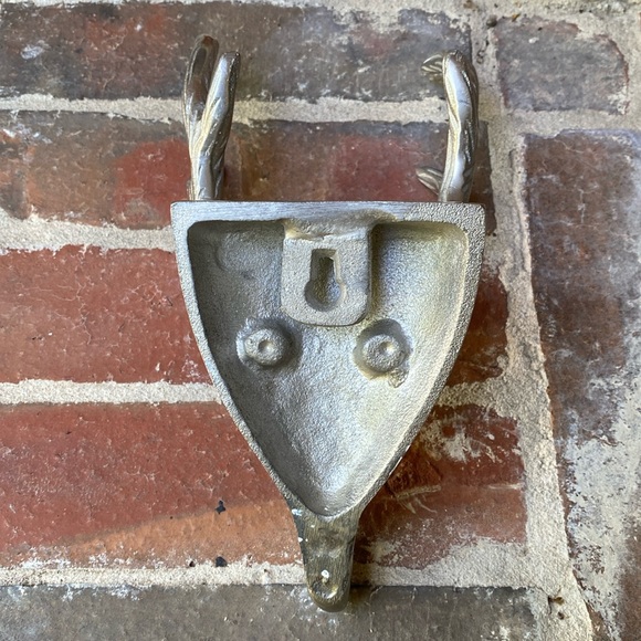 Cast Aluminum Antler Trophy Wall Hook - Picture 6 of 12